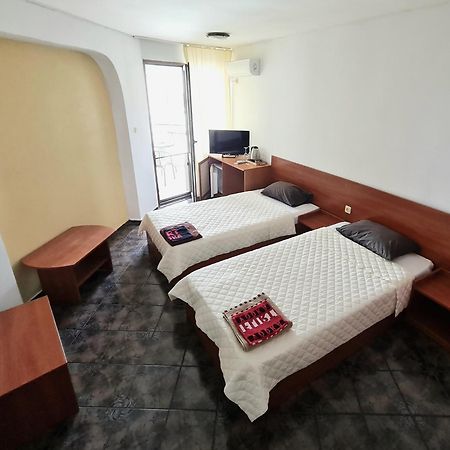 Алми Almi Hotel Sveti Vlas Buitenkant foto