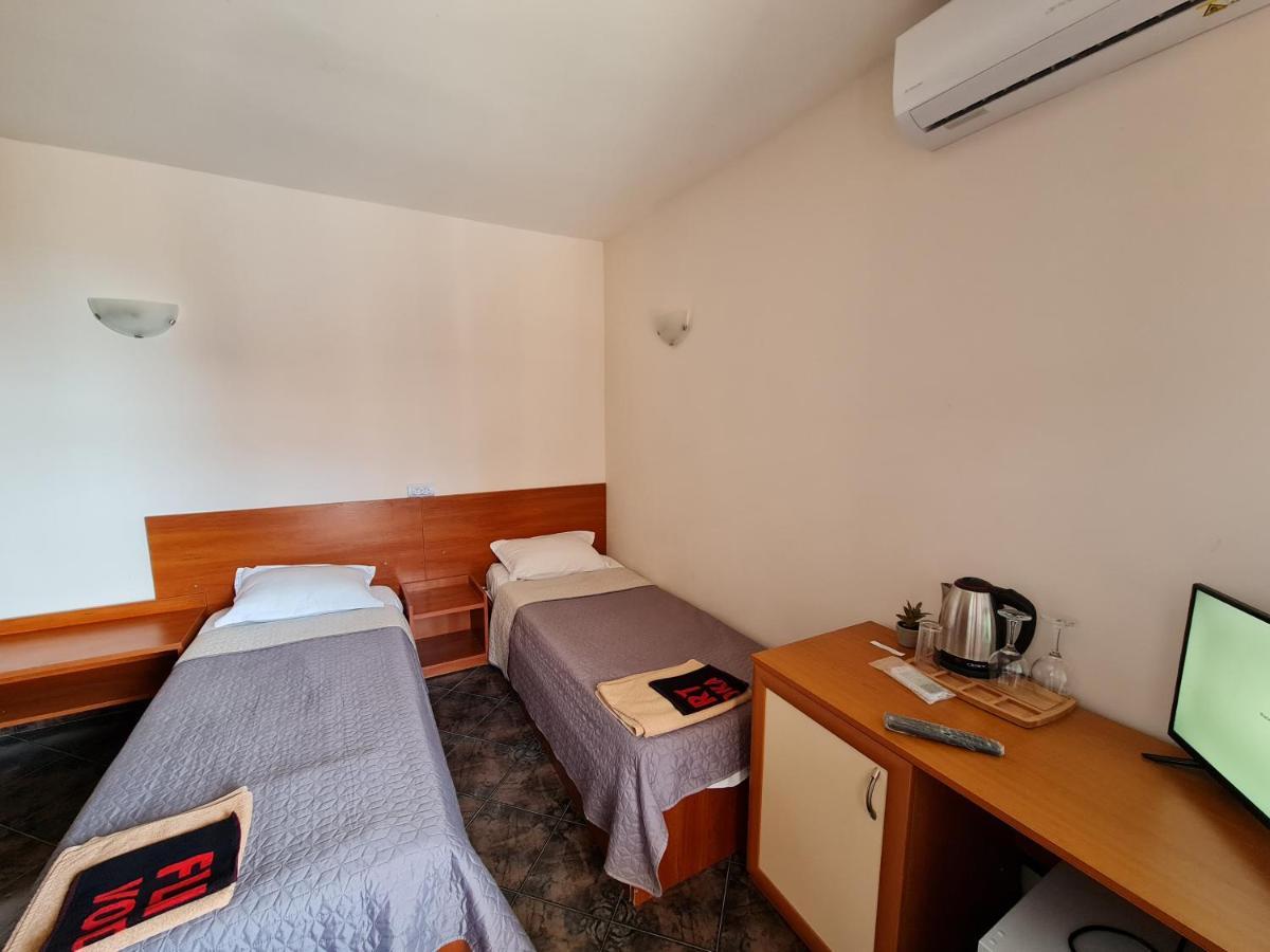 Алми Almi Hotel Sveti Vlas Buitenkant foto