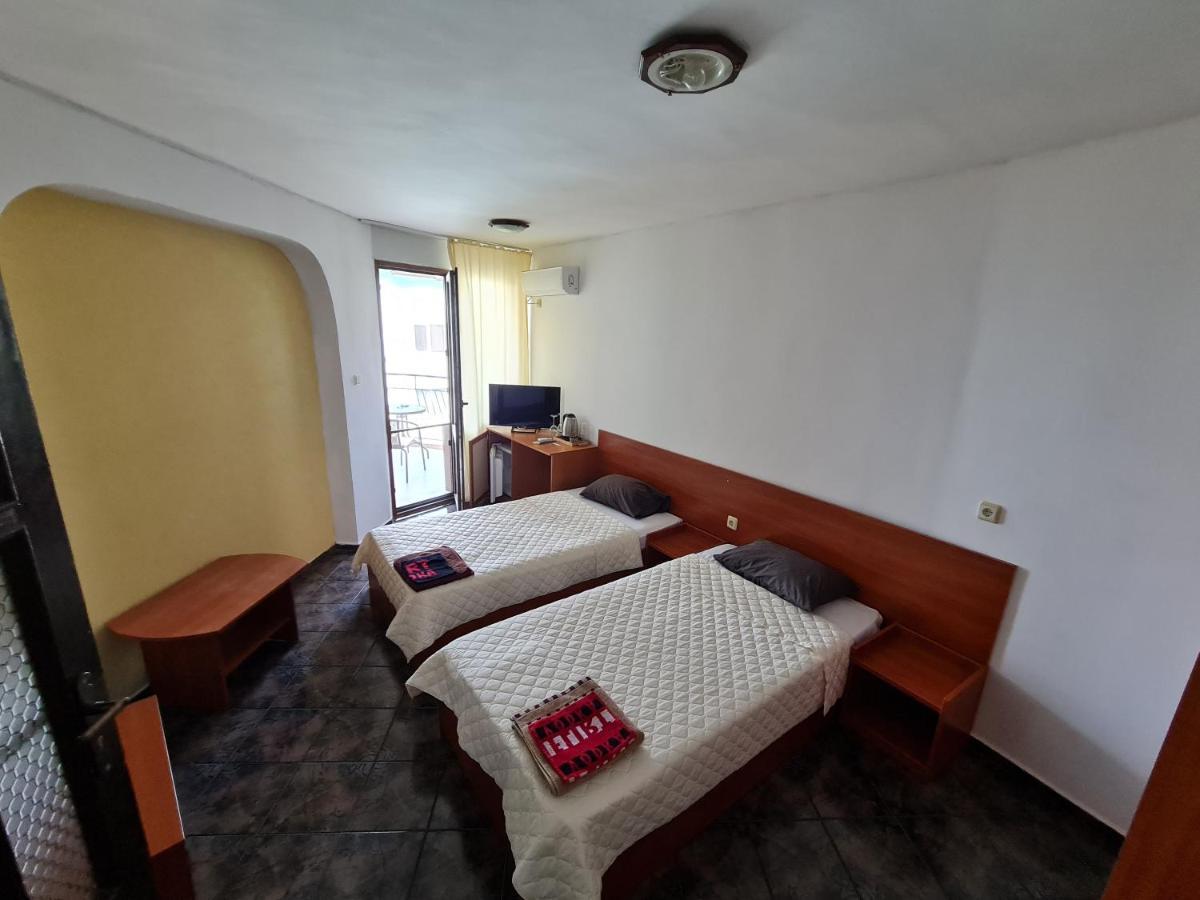 Алми Almi Hotel Sveti Vlas Buitenkant foto