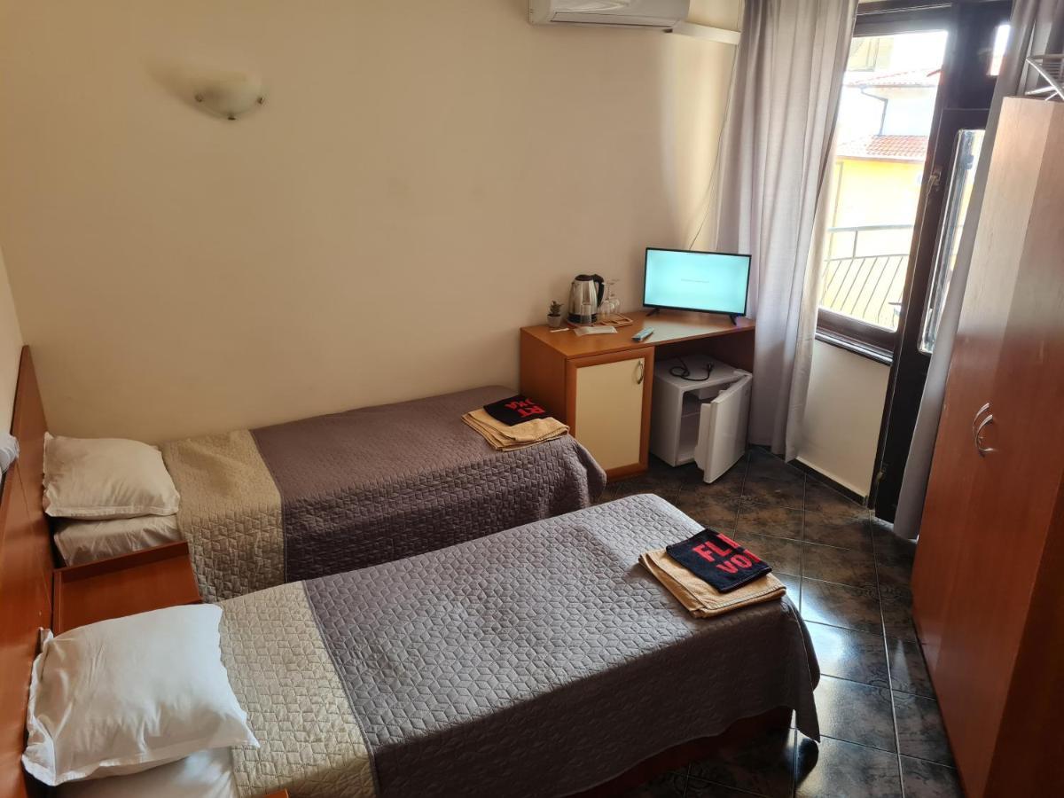 Алми Almi Hotel Sveti Vlas Buitenkant foto