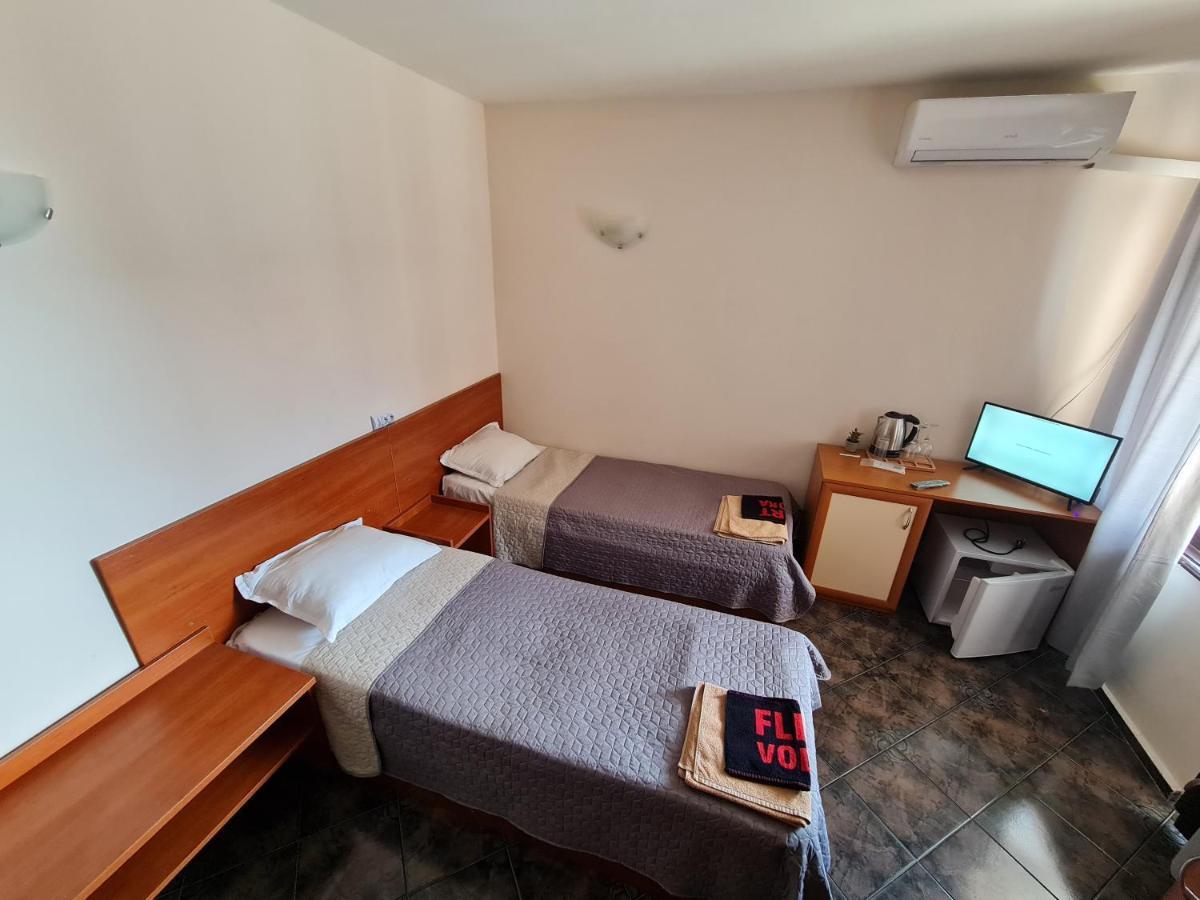 Алми Almi Hotel Sveti Vlas Buitenkant foto