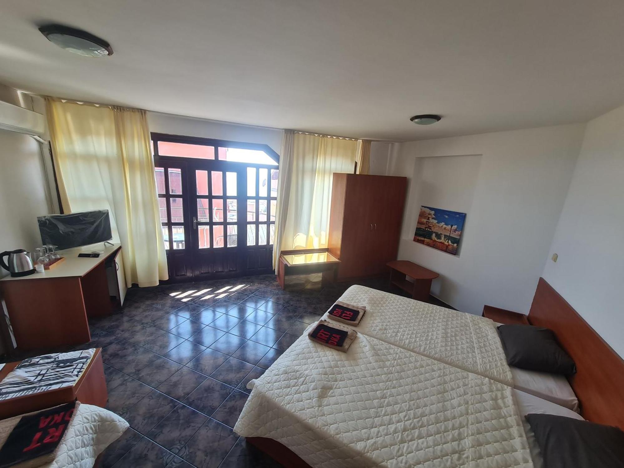 Алми Almi Hotel Sveti Vlas Buitenkant foto